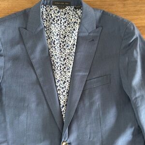 Men’s summer weight suit.  Blue. Size 44R pants 34